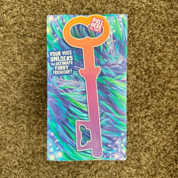 NIB Glow in the Dark Furby - Picture 4 of 4